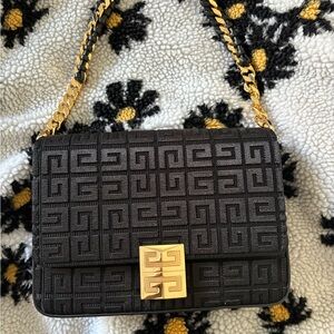 GIVENCHY MEDIUM 4G BAG IN 4G EMBROIDERY WITH CHAIN